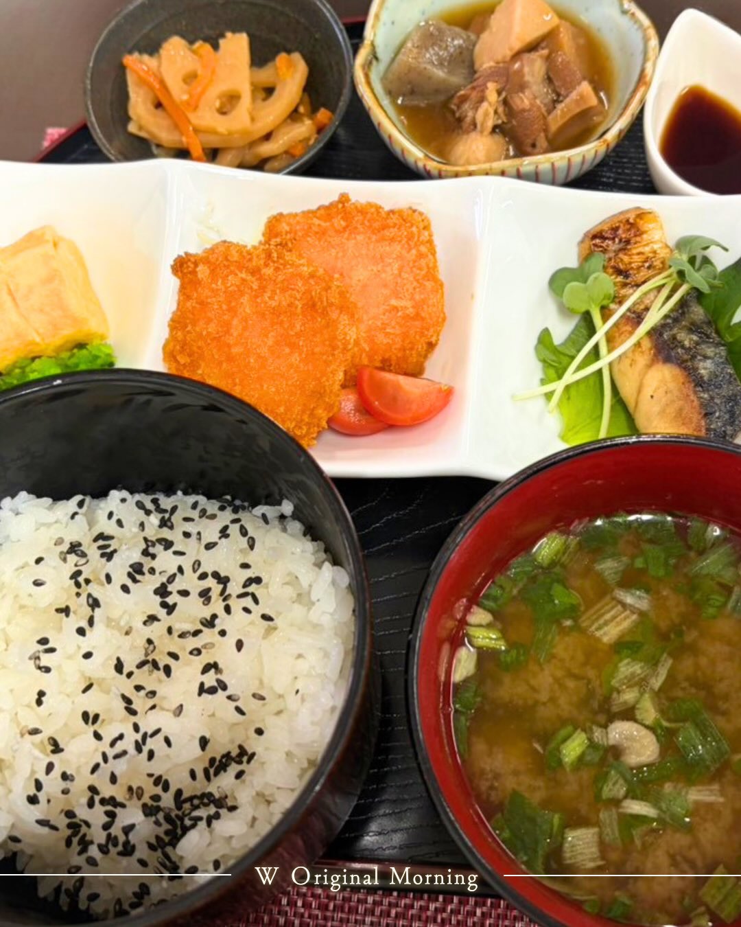 ＼🌤美食なモーニング／
•┈┈┈••✦𝐖✦••┈┈┈•

ゴマは「世界最古クラスの油糧種子」で
その使われ方は油・香り・栄養を少量で足す
という合理性から広がりました。

Wの和食モーニングでは、
出汁の旨み、香りの立ち方、食感のバランスまで丁寧に整え、
朝の身体にすっと馴染む一膳をご用意します。

┈┈┈┈┈┈┈┈┈┈

ご予約はプロフィールのURLから
お待ちしています。

•┈┈┈••✦𝐖✦••┈┈┈•
▶▶▶ 𝑨𝒃𝒐𝒖𝒕 𝑾𝒈𝒓𝒐𝒖𝒑

誰もが「スゴい！」と認める、傑作のホテルをつくる。
—— すべての人に、安心・快適・夢・感動を。

私たちは、ブランドコンセプトである“美と食”を軸に、心が動く体験価値を追求するホテルグループです。

最高品質の「安心・快適・夢・感動」をお届けし、お客様にとってかけがえのない非日常空間を提供します。

•┈┈┈••✦𝐖✦••┈┈┈•
▶▶▶ 𝑶𝒏 𝒕𝒉𝒊𝒔 𝒂𝒄𝒄𝒐𝒖𝒏𝒕

このアカウントでは
Wグループホテルで体験できる
贅沢なひとときを切り取ってお届けしています。

心を満たす“非日常の旅”を求める皆さま、
ぜひフォローして最新の魅力に触れてください。

•┈┈┈••✦𝐖✦••┈┈┈•
▶▶▶ 𝑬𝒏𝒈𝒍𝒊𝒔𝒉

A curated collection of seven leisure hotels,
where a passion for beauty and exceptional cuisine shapes every stay.We create experiences that captivate the senses and linger long after your visit.

Through uncompromising comfort and thoughtful hospitality, we welcome guests into a realm of serene luxury and unforgettable escapes from the everyday.

Here, we share the refined moments and quiet indulgences awaiting you at W Group Hotels.

For those seeking a journey that feels beautifully different— one that gently enriches the heart— we invite you to follow and discover our newest inspirations.
┈┈┈┈┈┈┈┈┈┈

You can book your stay via the link in our profile.
We look forward to having you.

•┈┈┈••✦𝐖✦••┈┈┈•
#ホテルW
#Wグループ
#ラブホ
#ホテルＷモーニング
#リゾートホテル